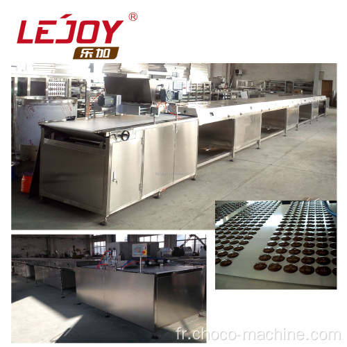 Machine de fabrication de boutons de chocolat